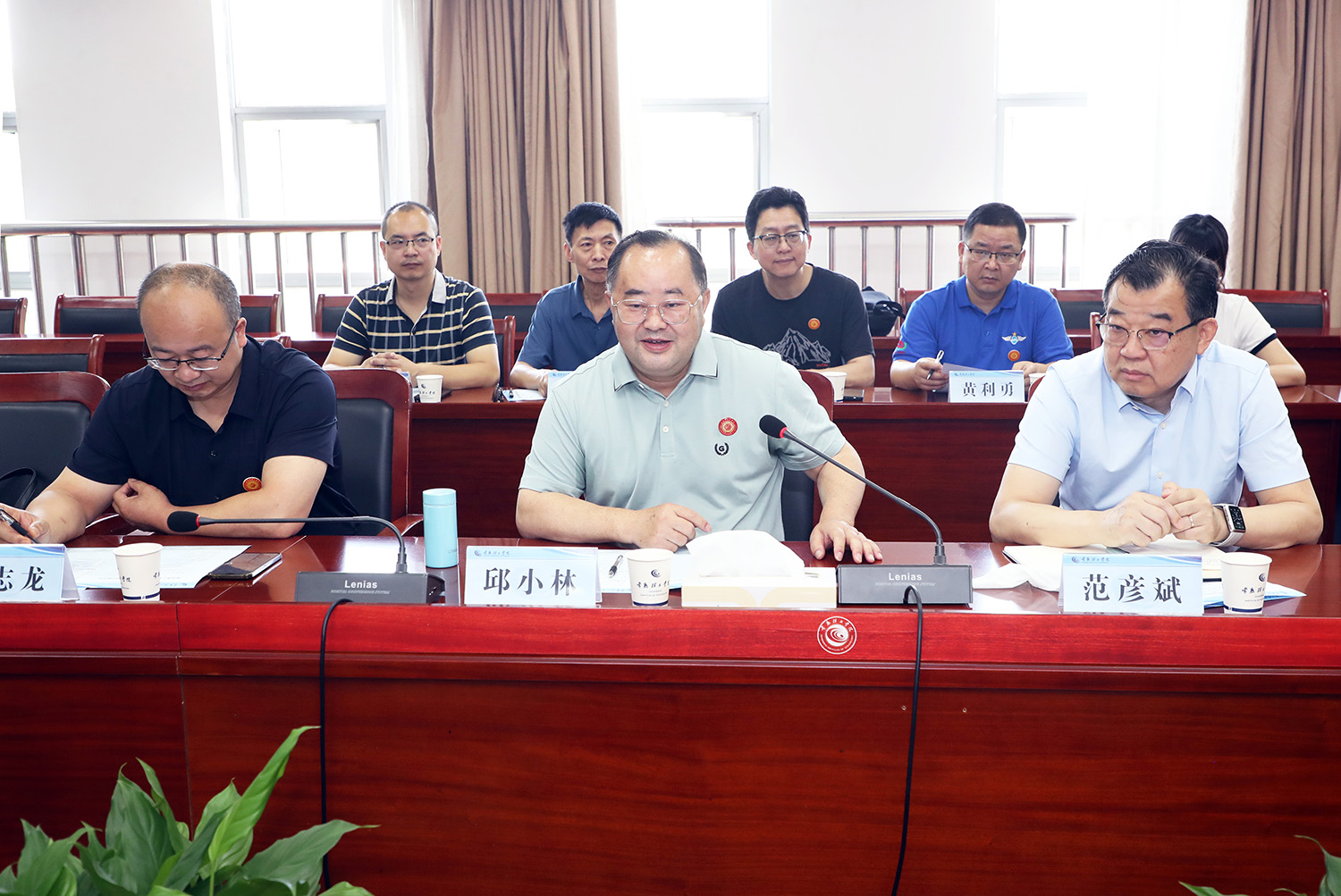 南昌理工学院领导.JPG