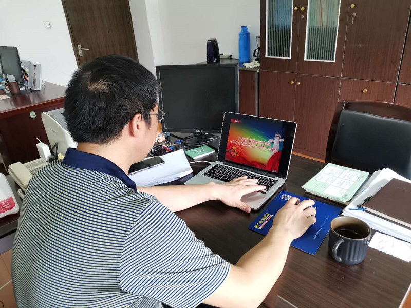 202007041593798413187990.jpg 杨刚院长为材料学子讲授形势与政策课.jpg