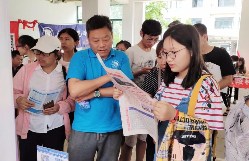 灌云高级中学2.jpg