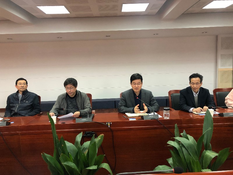 张校发言.jpg