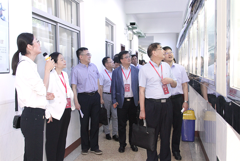 202106011622530182218435.jpg 参观学道楼.jpg