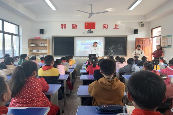 201912111576071121977496.jpg 1_爱奇艺.jpg