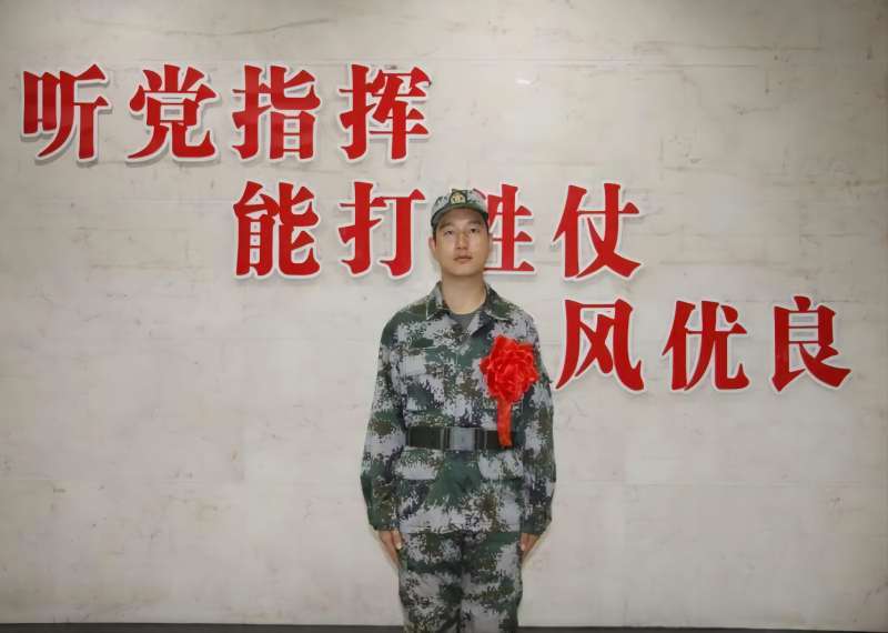 202311091699520055759018.jpg 陈仁辉800.jpg